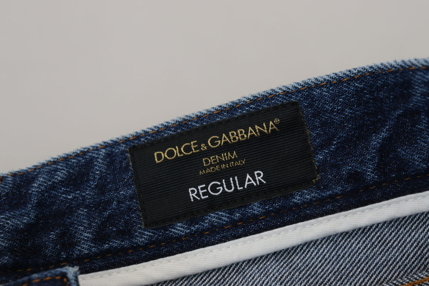 Dolce & Gabbana Chic Tattered Denim Pants for the Modern Man - IT48 | M