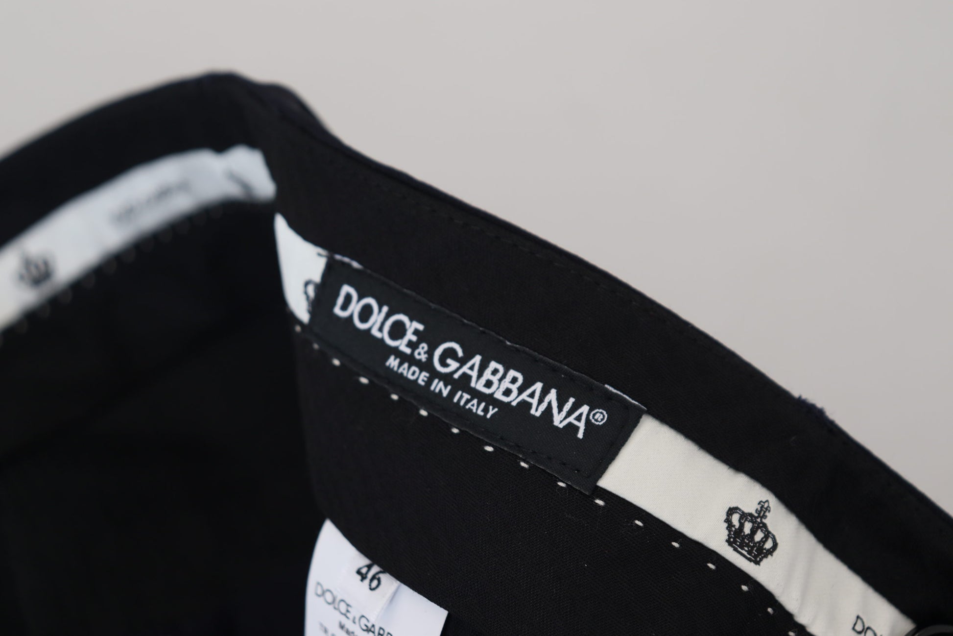 Dolce & Gabbana Elegant Black Wool-Blend Trousers - IT46 | S