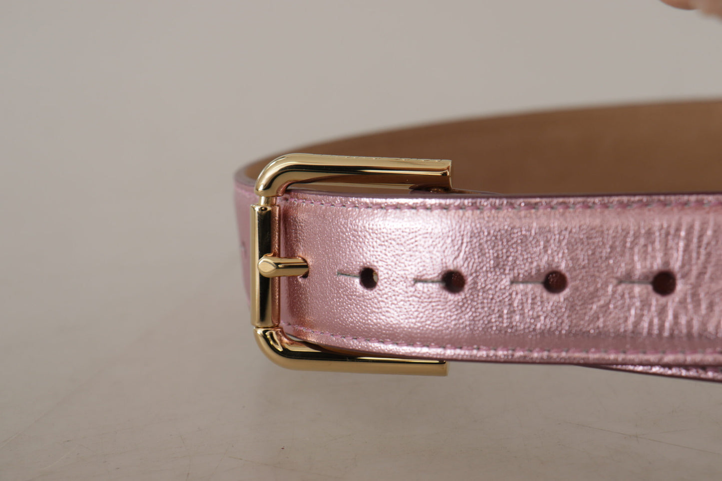 Dolce & Gabbana Elegant Metallic Pink Leather Belt - 70 cm / 28 Inches