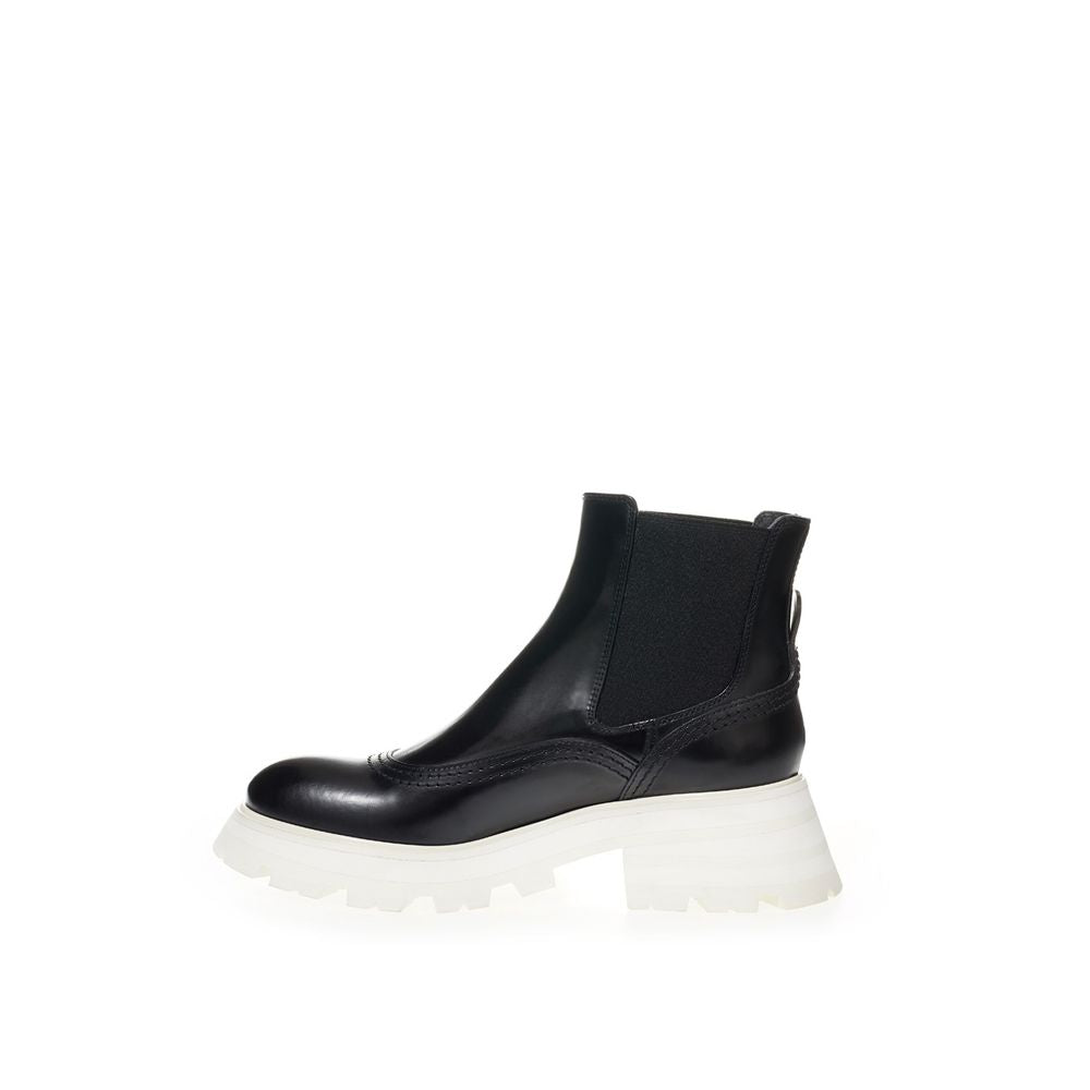 Alexander McQueen Elegant Leather Boots in Timeless Black - EU36.5/US6.5