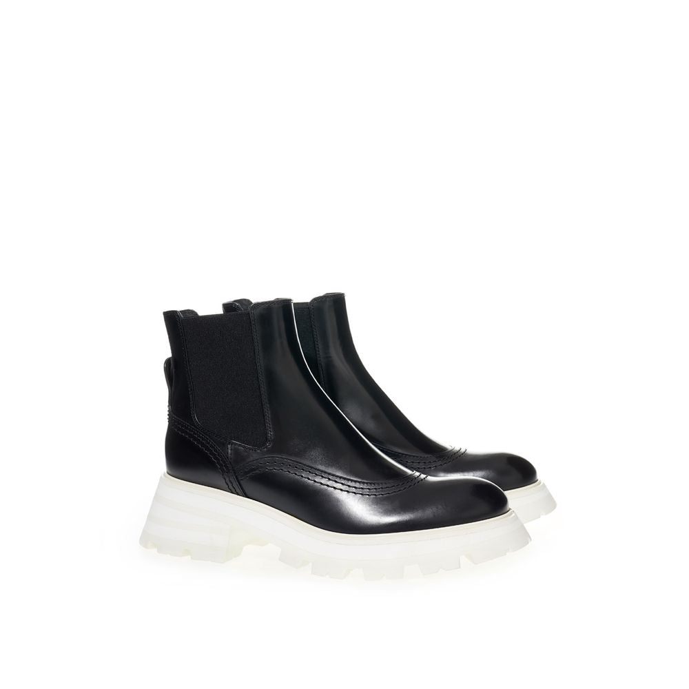 Alexander McQueen Elegant Leather Boots in Timeless Black - EU36.5/US6.5