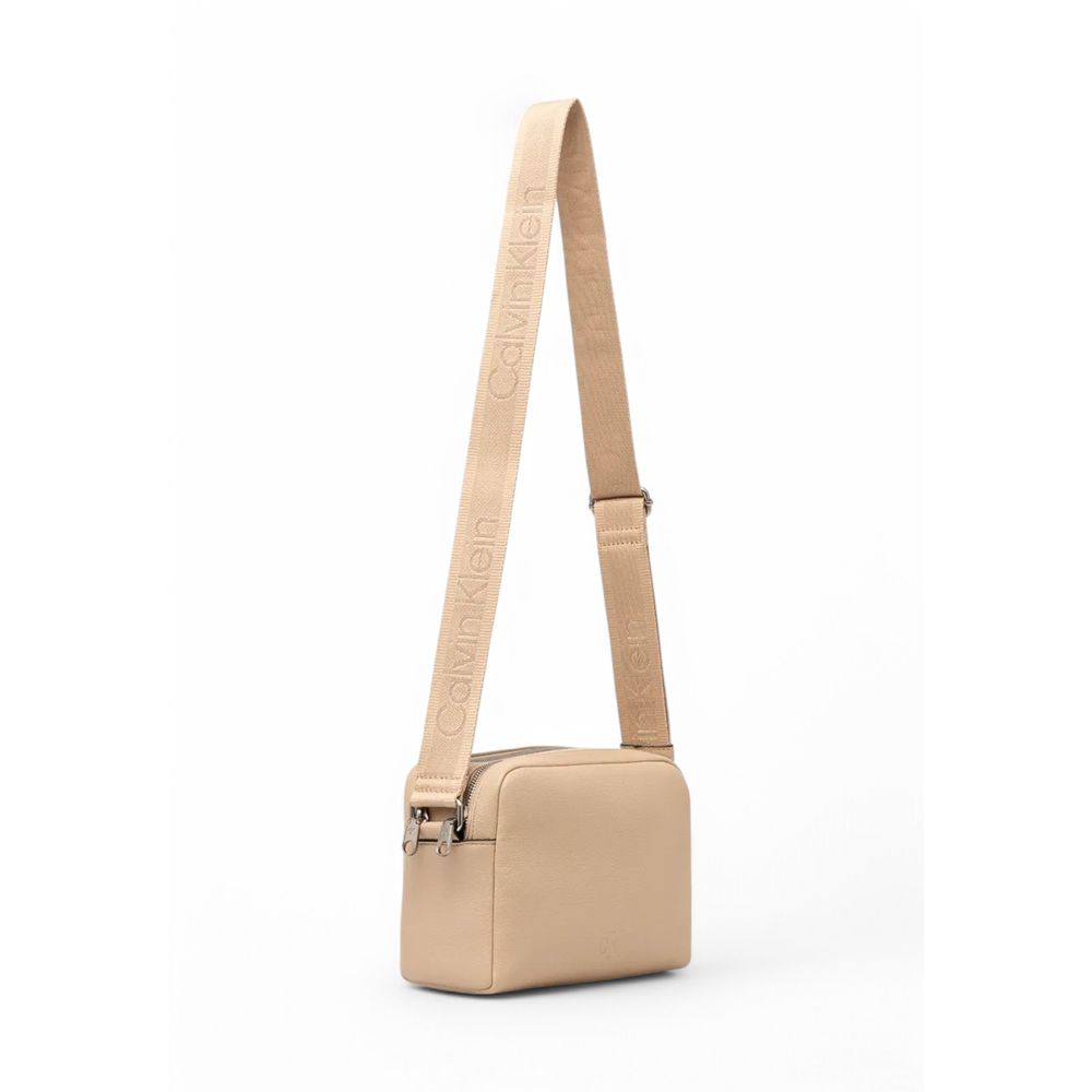 Calvin Klein Jeans Beige Polyethylene Handbag