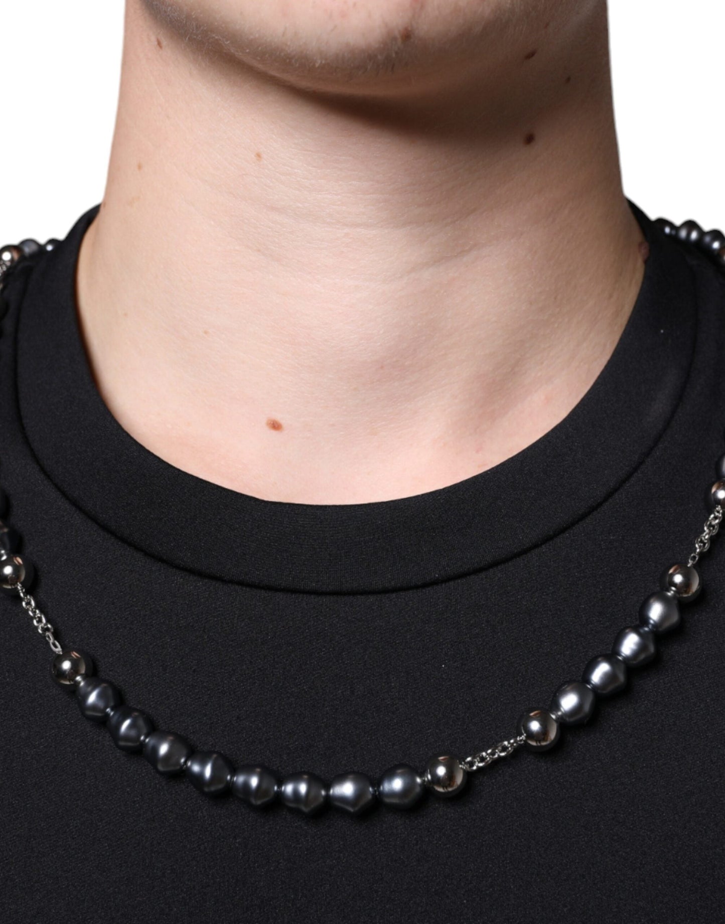 Dolce & Gabbana Black Polyester Necklace Embellished T-shirt - IT48 | M