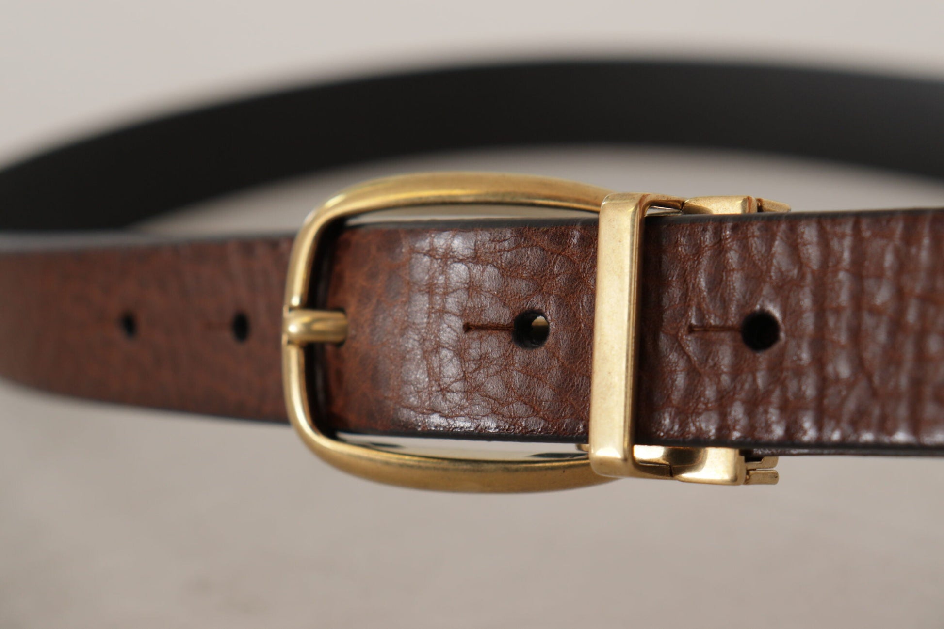 Dolce & Gabbana Elegant Brown Leather Belt with Logo Buckle - 80 cm / 32 Inches